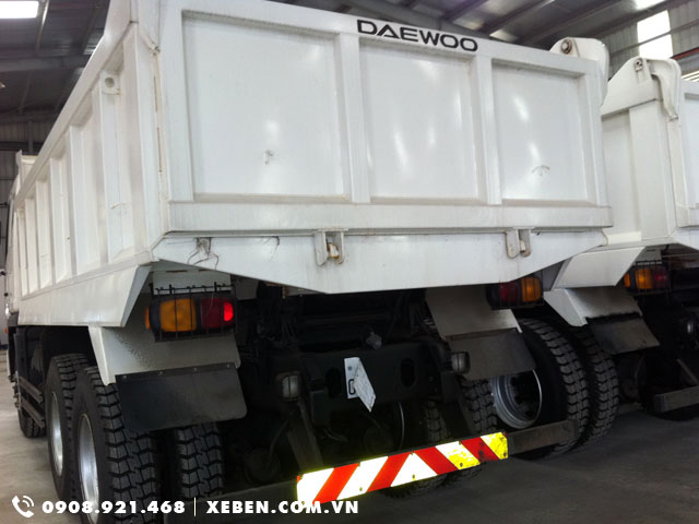Ben Daewoo 15 tấn thể tích thùng hàng 10 khối