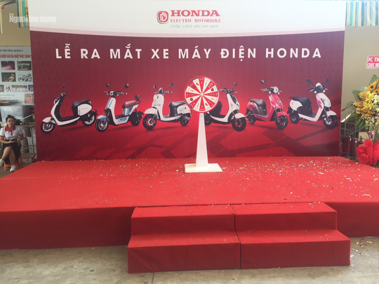 Honda phu nhan viec ban xe may dien trung quoc